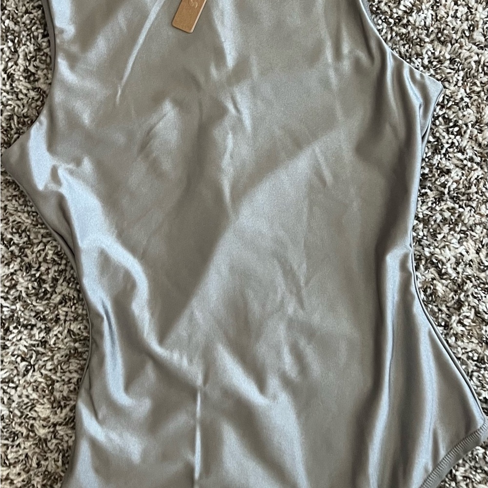 Elegant Gray Sleeveless Top